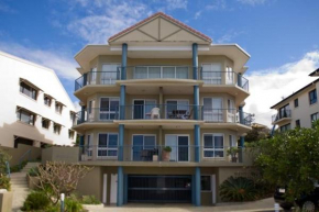 Pacific Waves Apartments